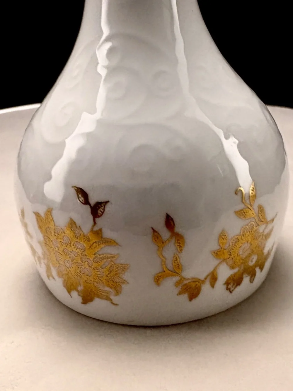 Vtg Crown Staffordshire Aristocrat Bud Vase Fine Bone China Gold Floral England